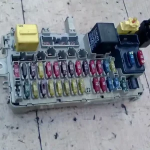 Árcsökkenés HONDA CIVIC 96-99 Biztosítéktábla bcm bsi bsm sam gem modul utastér bontott alkatrész