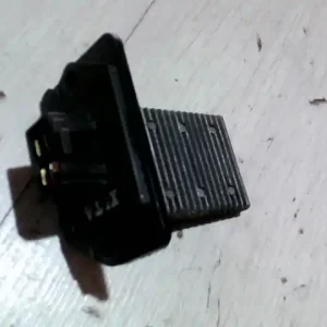 HYUNDAI Accent 00-03 Fűtőmotor előtét ellenállásbontott alkatrész Azonnali szállítás