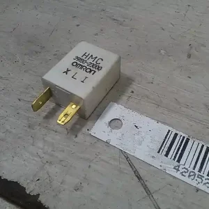 Rendeld meg most HYUNDAI Accent 00-03 Relé bontott alkatrész