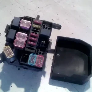 HYUNDAI ATOS Biztosítéktábla bcm bsi bsm sam gem modul1.0i bontott alkatrész Végkiárusítás