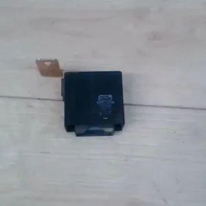 Olcsóbb HYUNDAI COUPE 97- Relé 2.0i bontott alkatrész