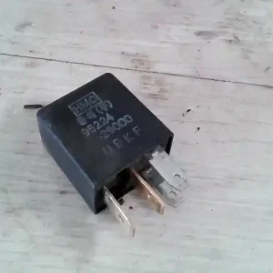 Kihagyhatatlan ajánlat HYUNDAI ATOS Relé bontott alkatrész