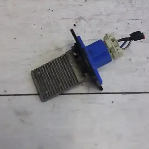 Akciós ár HYUNDAI GETZ 02.09-04.12 Fűtőmotor előtét ellenállás bontott alkatrész