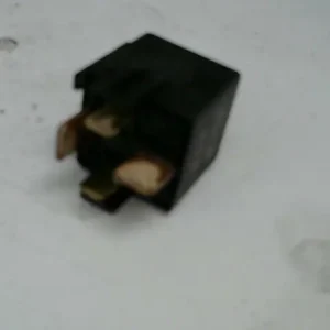 Bestseller HYUNDAI H1 Relé bontott alkatrész