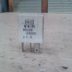 Újdonság HYUNDAI H1 Relé bontott alkatrész