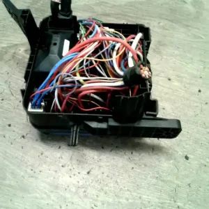 Prémium HYUNDAI I30 (FD) 2007.03-2012.02.28 Biztosítéktábla bcm bsi bsm sam gem modul motortér 1.4 b bontott alkatrész