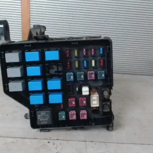 HYUNDAI Santa Fe 2001.03.01-2006.01.30 Biztosítéktábla bcm bsi bsm sam gem modulbontott alkatrész Végkiárusítás