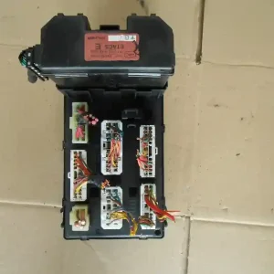 Kiárusítás HYUNDAI SONATA Biztosítéktábla bcm bsi bsm sam gem modul utastér bontott alkatrész