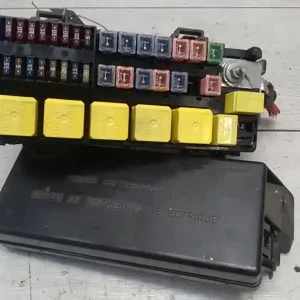 Rendeld meg most JAGUAR S-TYPE Biztosítéktábla bcm bsi bsm sam gem modulbontott alkatrész