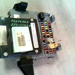 Árcsökkenés JEEP Cherokee (KJ) 2001.05.01-2007.12.31 Biztosítéktábla bcm bsi bsm sam gem modulbontott alkatrész