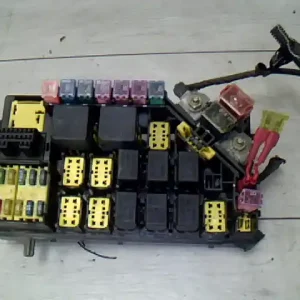 KIA CARNIVAL Biztosítéktábla bcm bsi bsm sam gem modulbontott alkatrész Ajánlat