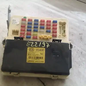 KIA MAGENTIS Biztosítéktábla bcm bsi bsm sam gem modul2.0i bontott alkatrész Gyors kiszállítás