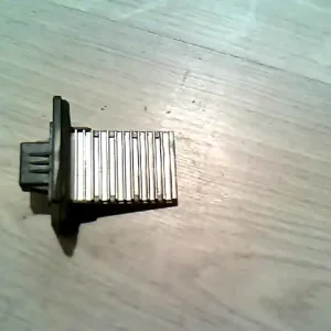 Nézd meg most KIA RIO 2000.04-2005.06 Fűtőmotor előtét ellenállás1.3ibontott alkatrész