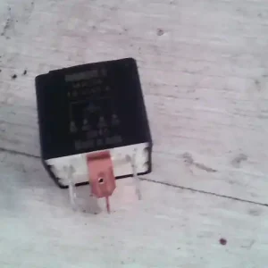 KIA Sorento 2002.08 - 2009.08 Relé bontott alkatrész Alacsony ár