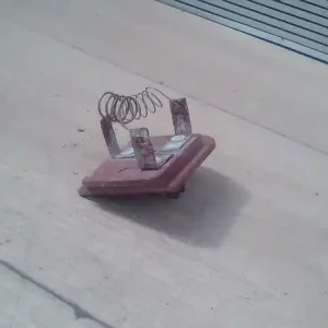 Árcsökkenés LADA 2111 Fűtőmotor előtét ellenállásbontott alkatrész