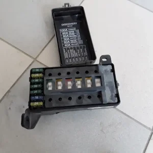 Outlet LANDROVER DISCOVERY II. Biztosítéktábla bcm bsi bsm sam gem modulbontott alkatrész