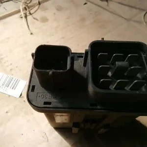 Outlet LANDROVER FREELANDER 98-04 Relé bontott alkatrész