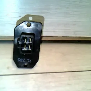 Alacsony ár MAZDA 121 90.12.01-96.02.28 Fűtőmotor előtét ellenállásbontott alkatrész