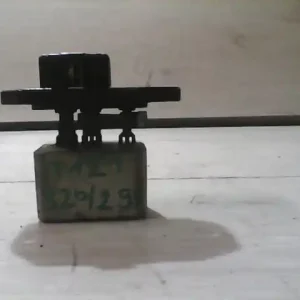 Újdonság MAZDA 121 90.12.01-96.02.28 Fűtőmotor előtét ellenállás bontott alkatrész