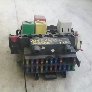 Kihagyhatatlan ajánlat MAZDA 121 96- Biztosítéktábla bcm bsi bsm sam gem modulbontott alkatrész