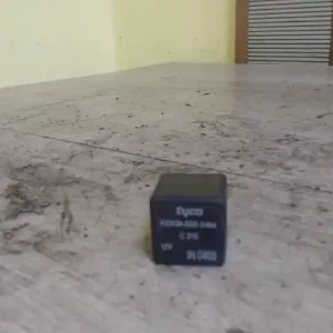 MAZDA 3 03.10-06.06 Relé bontott alkatrész Ingyenes szállítás