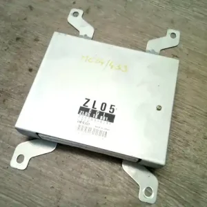 Gyors szállítás MAZDA 323 98-01 Motorvezérlő egység ecu pcm modul 1.5 b bontott alkatrész