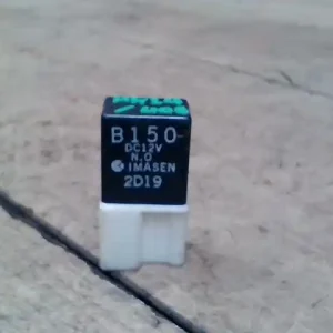 Biztonságos fizetés MAZDA Demio 2000- Relé bontott alkatrész