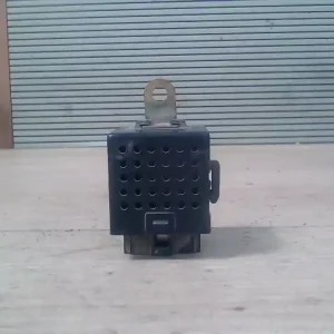 Különleges ajánlat MAZDA E2200 Relé bontott alkatrész