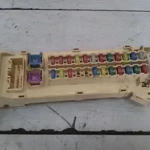 MAZDA MPV 99-05 Biztosítéktábla bcm bsi bsm sam gem modul utastér bontott alkatrész Különleges ajánlat