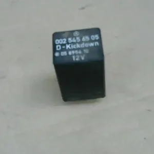 MERCEDES 124 Relé bontott alkatrész Árcsökkenés