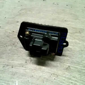 Népszerű MAZDA PREMACY 99.01-05.10 Fűtőmotor előtét ellenállásbontott alkatrész