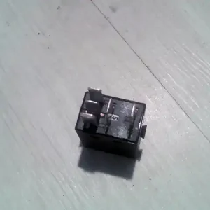 Vedd meg most MERCEDES A W168 1997.10.01-2001.04.30 Relé 1.6i bontott alkatrész