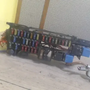 MERCEDES A W168 1997.10.01-2001.04.30 Biztosítéktábla bcm bsi bsm sam gem modul motortér 1.4 i bontott alkatrész Árengedmény