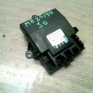 Legkelendőbb MERCEDES A W169 2004.09.01-2008.05.31 Jobb első ajtó vezérlőegység dcu modul bontott alkatrész