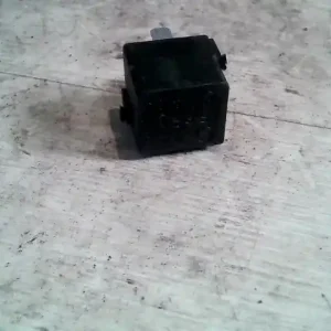 Ne maradj le MERCEDES A170 Relé bontott alkatrész