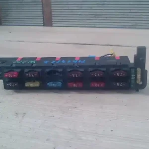 Biztonságos vásárlás MERCEDES C (W202) 1993-2000 Biztosítéktábla bcm bsi bsm sam gem modul motortér 2.0i bontott alkatrész