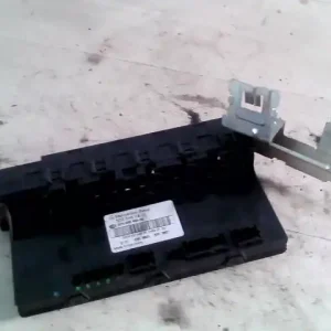 Akciós ár MERCEDES C (W203) 2000.06.01-2006.12.31 Biztosítéktábla bcm bsi bsm sam gem modulbontott alkatrész