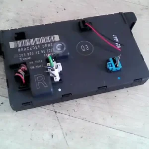 Nézd meg most MERCEDES C (W203) 2000.06.01-2006.12.31 Jobb első ajtó vezérlőegység dcu modul bontott alkatrész