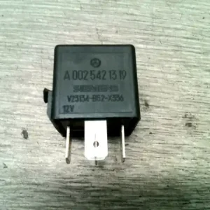 MERCEDES E (W210) 99.07.01-02.04.30 Relé bontott alkatrész Legjobb ár