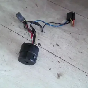 Outlet MERCEDES SPRINTER 00-06 Gyújtáskapcsoló betét bontott alkatrész