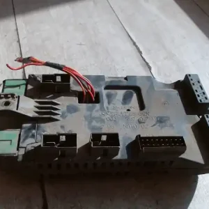 Ne maradj le MERCEDES VITO 96- Biztosítéktábla bcm bsi bsm sam gem modul2.2d bontott alkatrész