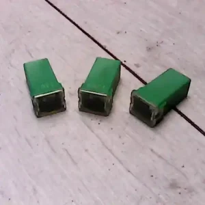 MITSUBISHI COLT 04.04-08.09 Biztosíték bontott alkatrész Korlátozott ajánlat