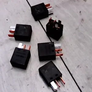 MITSUBISHI COLT 04.04-08.09 Relé bontott alkatrész Korlátozott ajánlat