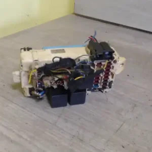 MITSUBISHI GALANT 93- Biztosítéktábla bcm bsi bsm sam gem modul2.0 i bontott alkatrész Expressz szállítás