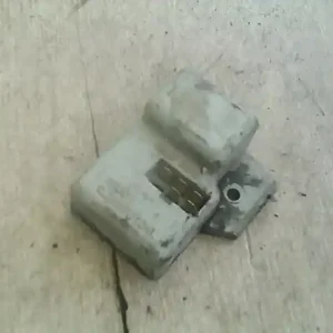 MITSUBISHI L300 Ablaktörlő relé bontott alkatrész Szuper ajánlat