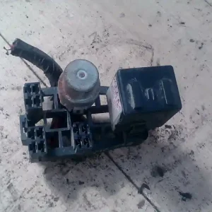 Korlátozott ajánlat MITSUBISHI L300 88-95 Biztosítéktábla bcm bsi bsm sam gem modulbontott alkatrész