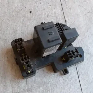 Árengedmény MITSUBISHI L400 Biztosítéktábla bcm bsi bsm sam gem modul2.5d bontott alkatrész