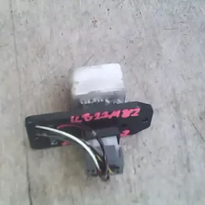 MITSUBISHI LANCER 96-98 Fűtőmotor előtét ellenállásbontott alkatrész Azonnali szállítás