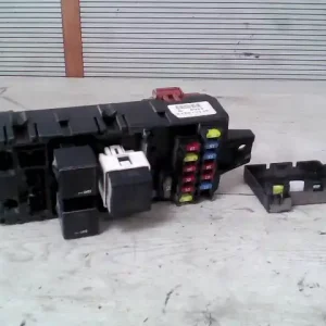 MITSUBISHI Space Star 2000.09.01-2004.12.03 Biztosítéktábla bcm bsi bsm sam gem modulbontott alkatrész Kedvezményes ár