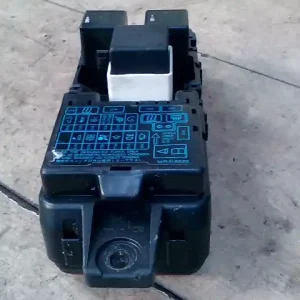 Kihagyhatatlan ajánlat MITSUBISHI Space Star 2000.09.01-2004.12.03 Biztosítéktábla bcm bsi bsm sam gem modul utastér bontott alkatrész